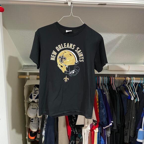 No size tag nfl team apparel new orleans saints helmet graphic tee - Picture 2 of 7